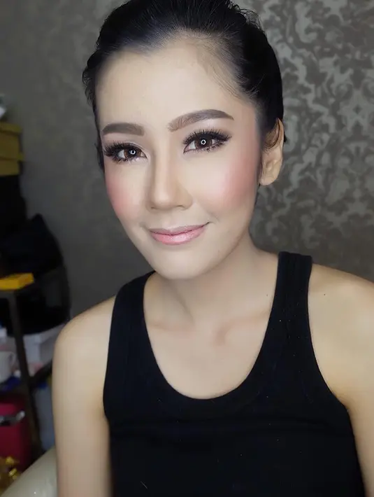 Meski telah dibelikan nasi goreng yang keliling menggunakan gerobak, namun ia kecewa lantaran pesanannya tidak sesuai dengan ekspektasinya. (Instagram/ardinarasti6)