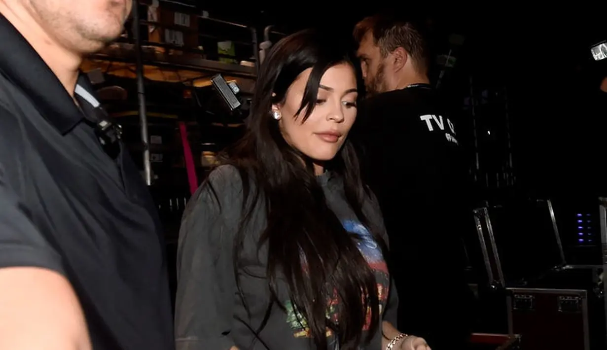Namun dibandingkan dengan Kylie, tentu saja pebisnis makeup tersebut jelas tak memandang Travis Scott dari materi karena dirinya miliki kekayaan lebih besar. (DAVID BECKER - GETTY IMAGES NORTH AMERICA - AFP)