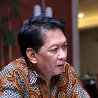 Rudy Sutopo  dilaporkan oleh Agus Wijayanto kepada pihak berwajib karena kasus penipuan. Mantan suami Andi Soraya ini mengatakan jika segala tuduhan yang diarahkan kepadanya tidak benar dan berkesan mengadu domba. (Nurwahyunan/Bintang.com)