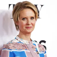 Bintang Sex and the City, Cynthia Nixon, mencalonkan diri jadi Gubernur New York. (Photo by Charles Sykes/Invision/AP, File)