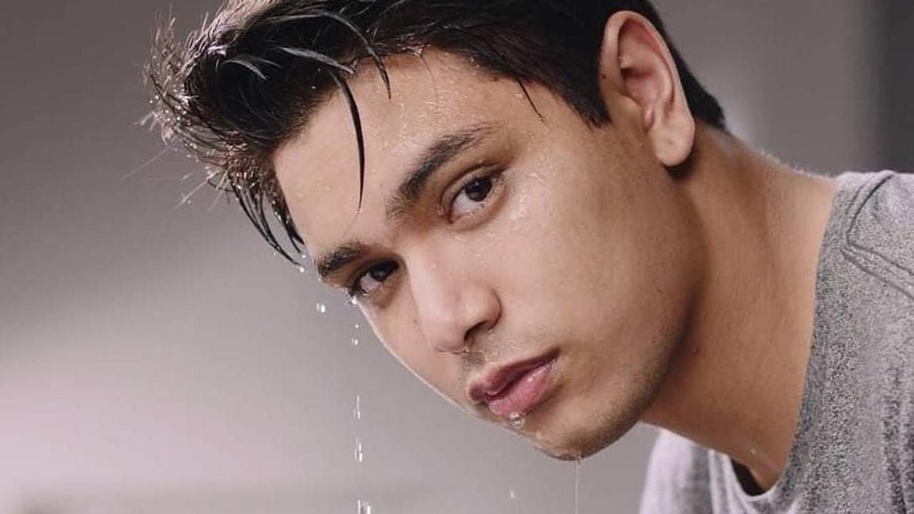 Pernah Berkecimpung di Dunia Entertainment