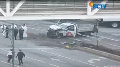 Pick-up tersebut dikendarai oleh seorang pria berusia 29 tahun yang merupakan warga negara Uzbekistan.