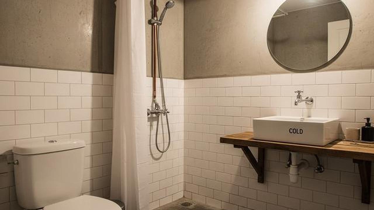 8 Desain Kamar Mandi Sederhana dengan Kloset Duduk Budget Minim, Nyaman dan Estetik