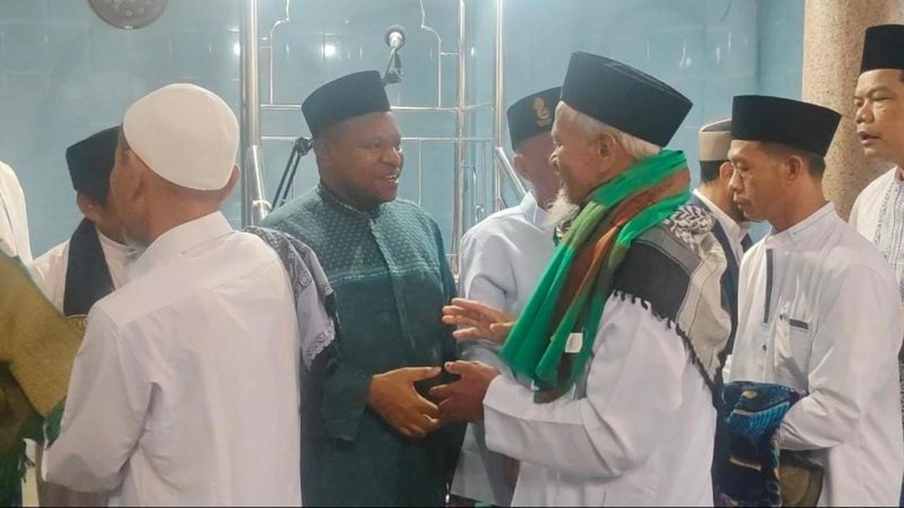 Idul Fitri: Wagub PBD Serukan Penguatan Taqwa Hadapi Krisis Moral dan Disrupsi Digital