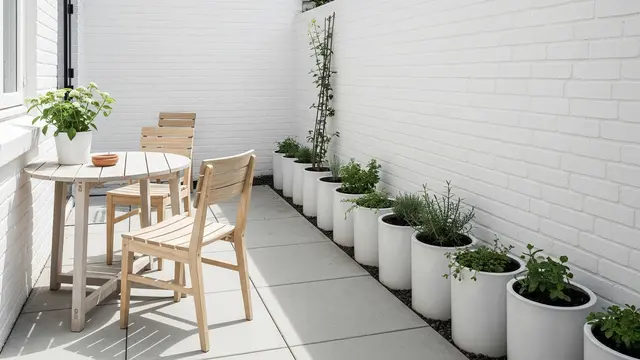 Desain Teras Belakang Minimalis dengan Taman Mini