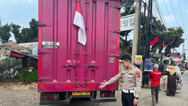 Kecelakaan Maut di Jalan Raya Sukabumi-Bogor, Pemotor Meninggal Usai Hantam Truk Boks