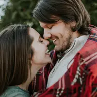 ilustrasi pasangan/Photo by Brooke Cagle on Unsplash