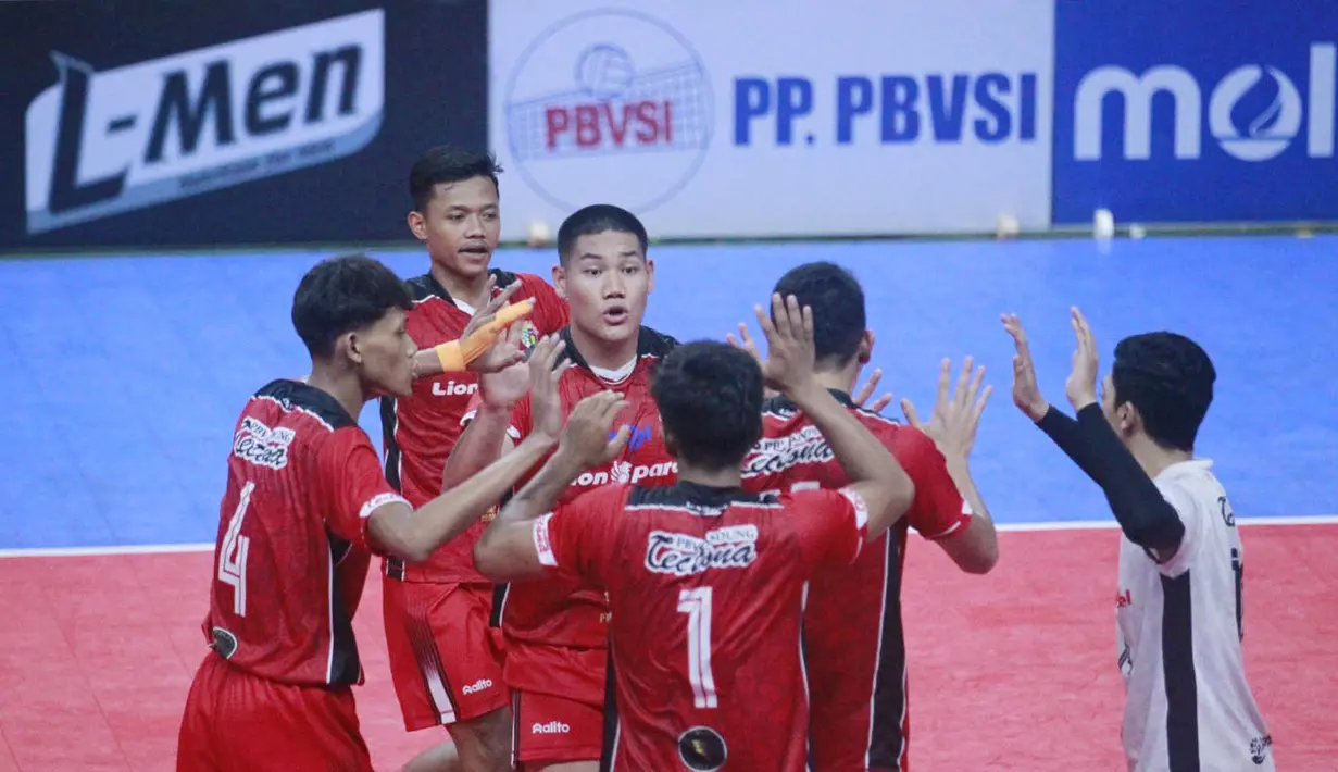 Tim putra Tectona Bandung menjuarai Bolavoli Nusantara Cup 2024 setelah membungkam Bintang Mahameru Sejahtera Bekasi dengan skor 3-1 (25-19, 25-18, 22-25, 25-20) pada laga final di GOR UNY Yogyakarta, Minggu (24/3/2024). (Dokumentasi PBVSI)