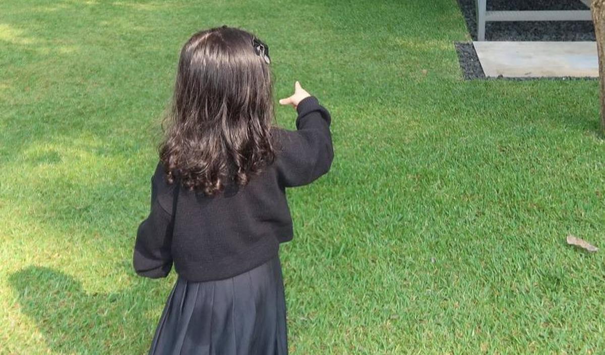 Ada juga yang menyebut jika penampilan Guzel lucu banget bak barbie.
