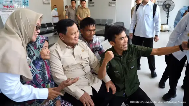 Presiden Prabowo Subianto saat kunjungi RSUD KH Muhammad Thohir Krui, Kabupaten Pesisir Barat, Lampung, Rabu (10/6/2026).