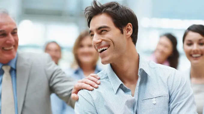 Tak Hanya Tekun dan Cerdas, 3 Hal Ini Juga Perlu Agar Kamu Sukses