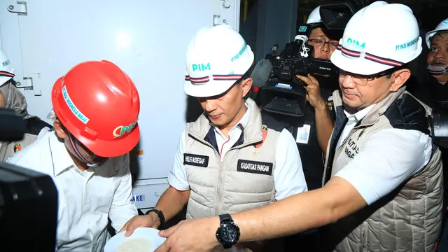 Satgas Pangan Rekonstruksi Lapangan Kasus Beras Oplosan di PT PIM