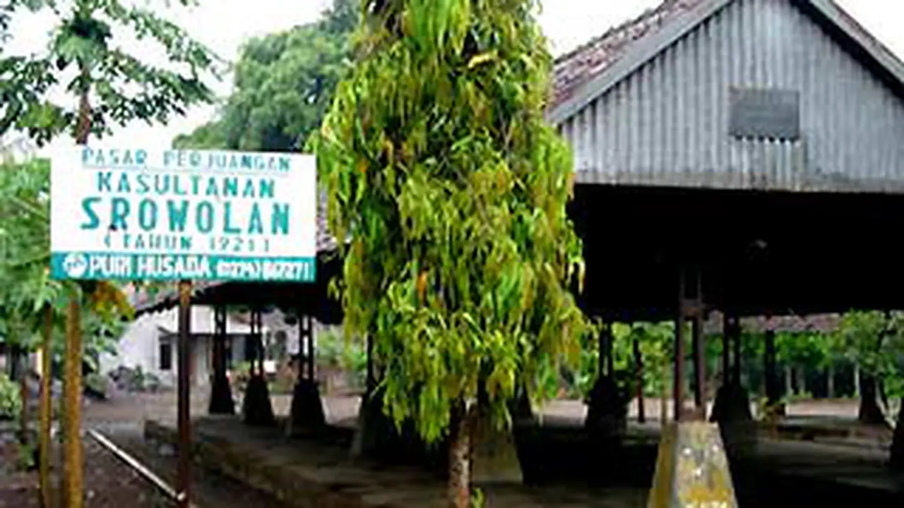 110817bpasar-srowolann.jpg