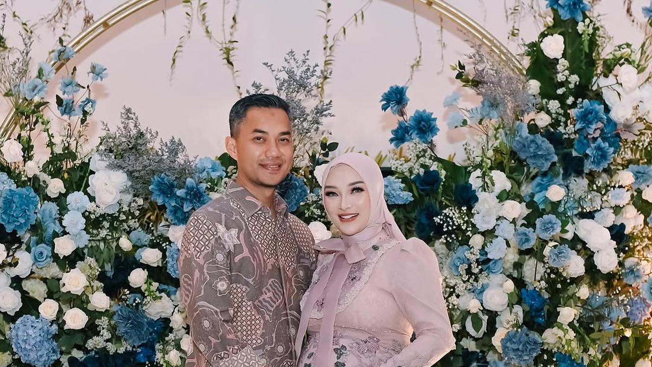 Potret Acara Tasyakuran 7 Bulan Kehamilan Zaskia Gotik, Tampil Cantik dengan Gamis Pink Berpita