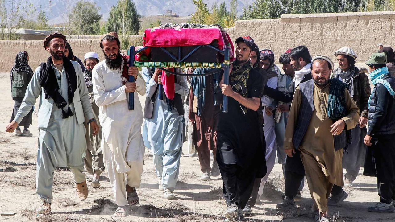 FOTO: Duka di Perbatasan, Serangan Udara Pakistan Renggut 10 Nyawa di Afghanistan