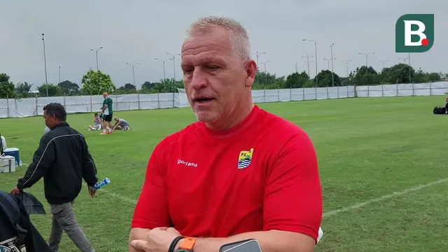 Pelatih kiper Persib Bandung, Mario Jozic