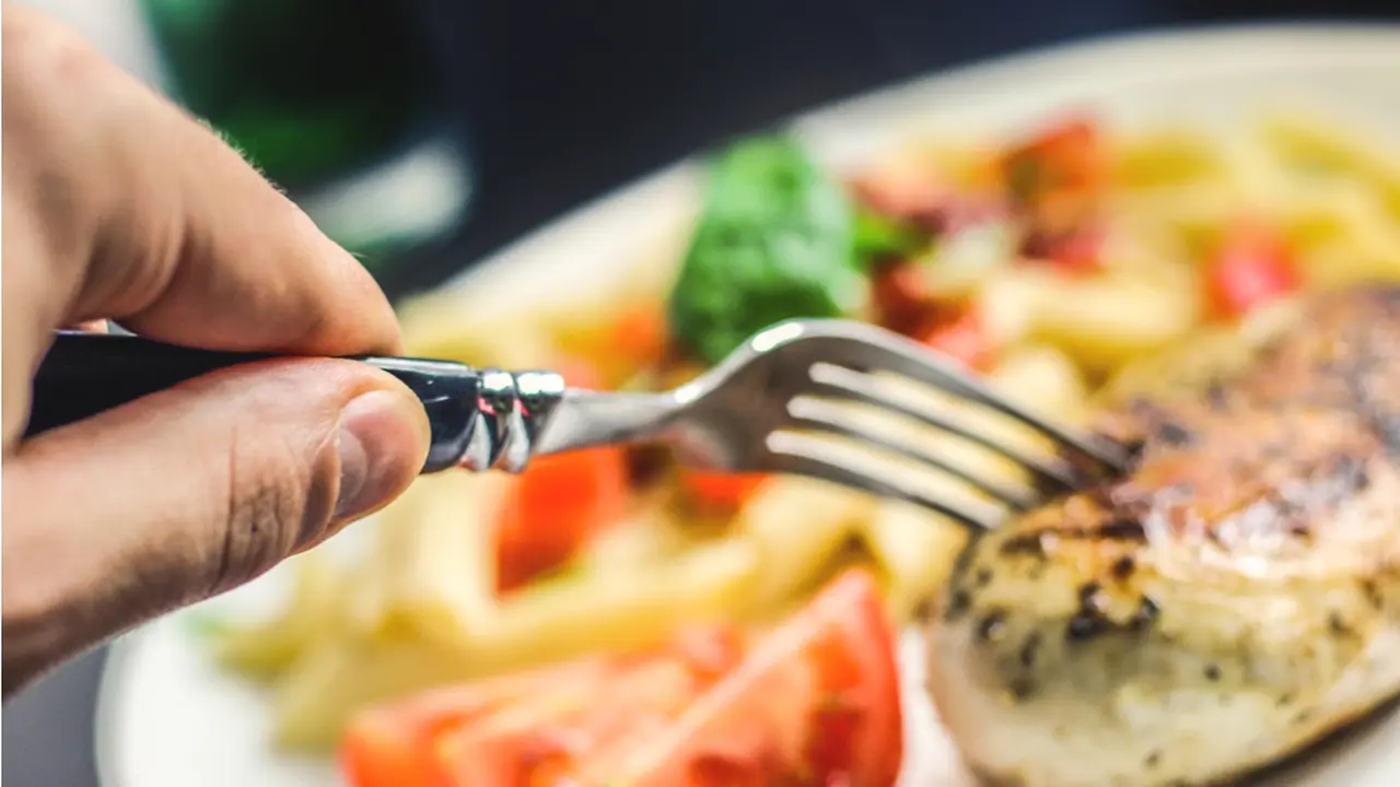 6 Inspirasi Menu Makan Malam Sehat Minggu Ini