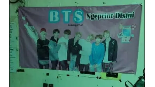 6 Spanduk Fotocopy Ini Nyeleneh Banget, Bikin Geleng Kepala