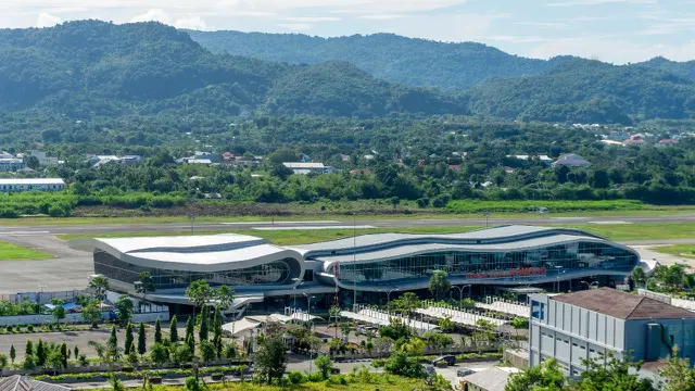 Bandara Komodo di Labuan Bajo, Nusa Tenggara Timur siap melayani penerbangan dari dan ke luar negeri, selama penyelenggaraan Konferensi Tingkat Tinggi (KTT) ASEAN Ke-42. (Dok Kemenhub)