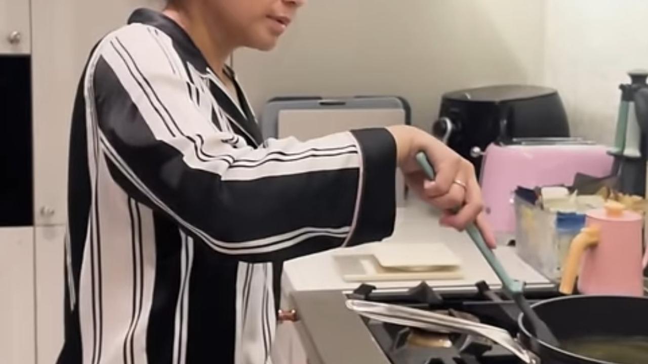 Potret Nagita Slavina Tampil Apa Adanya Tanpa Make Up saat Masak Tuai Kritik, Disebut Cuek Soal Penampilan