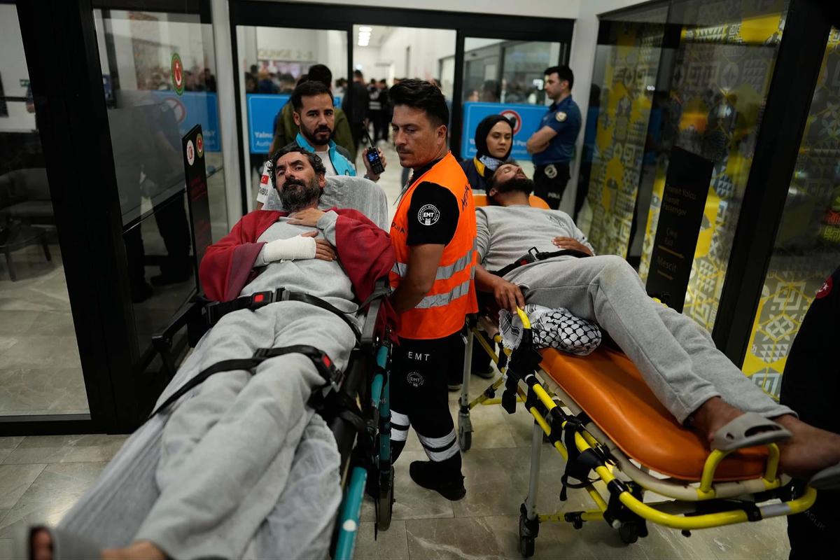 FOTO: Aktivis Global Sumud Tiba di Istanbul Setelah Ditahan srael