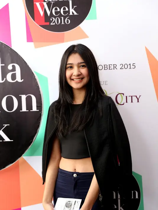 Tentu saja, Mikha tak menduga keberadaannya di situ akan menimbulkan persepsi berbeda. Mikha juga menegaskan kalau dirinya tidak tahu menahu urusan rumah tangga Samuel yang sedang goyang. (Andy Masela/Bintang.com)