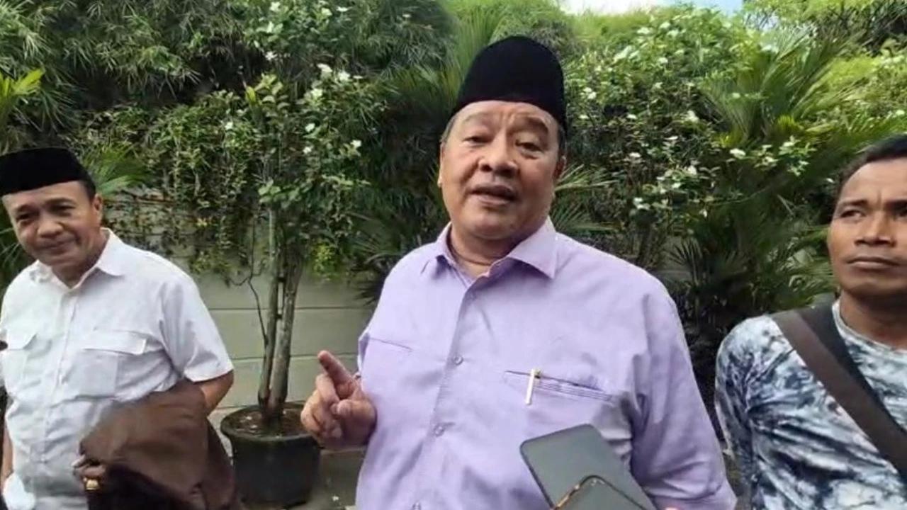 Bestari Barus Soal Jaket PSI untuk Jokowi: Segera Disematkan dan Paling Cakep