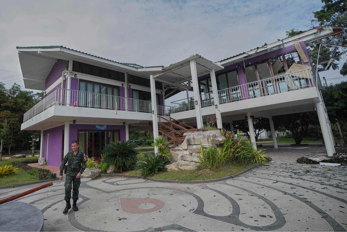 FOTO:  Perang Thailand-Kamboja Tewaskan Belasan Warga dan Picu 120 Ribu Pengungsi