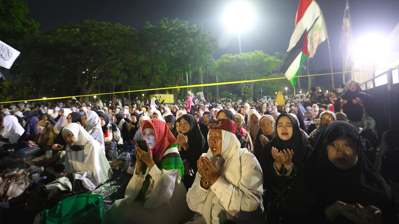 FOTO: Reuni 212 di Monas Seruan Perbaikan Bangsa