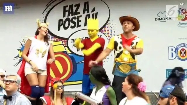 Warga Brasil mengadakan pra festival sebelum acara tahunan digelar di kota Rio De Janeiro. Mereka mengkhawatirkan karnaval tahun ini tertunda akibat pemotongan dana dari pihak Wali Kota.