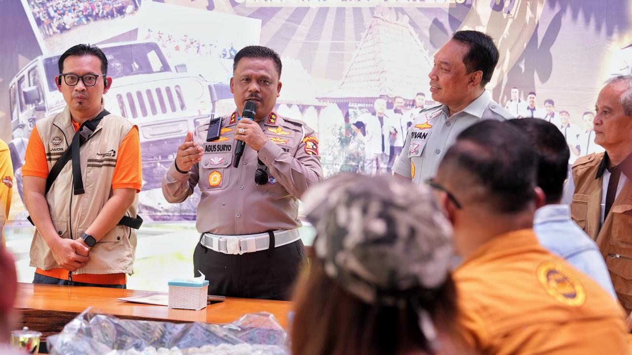 Kakorlantas Gandeng Komunitas Jeep jadi Pionir Keselamatan hingga Kawal Mudik 2025