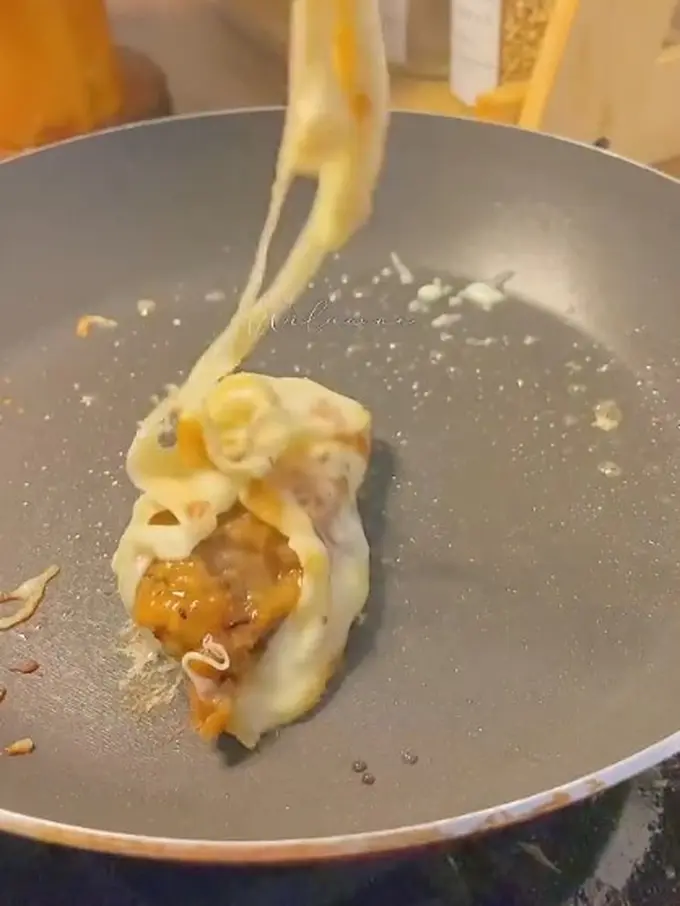 Bukan Pakai Tepung, Begini Trik Simpel Bikin Keju Mozarella ala Rumahan