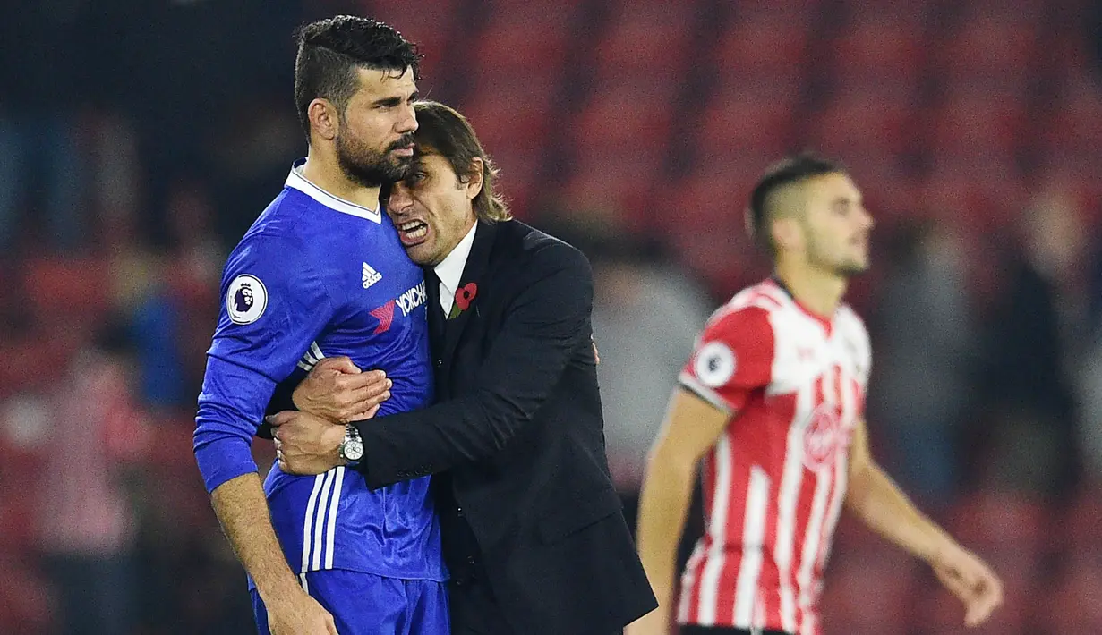 1. Diego Costa (Chelsea) – Pria berdarah Brasil ini akhirnya memustuskan meninggalkan Stamford Bridge. Ketidakharmonisan dengan sang pelatih menyebabkan striker 28 tahun ini terdepak dari skuat utama Chelsea besutan Antonio Conte. (AFP/Glyn Kirk)