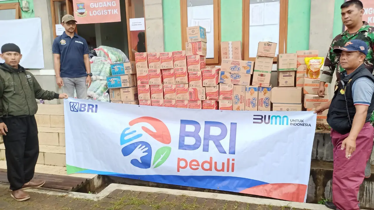 BRI Peduli Salurkan Bantuan Bagi Masyarakat Terdampak Bencana Banjir dan Longsor di Sumbar dan Jabar