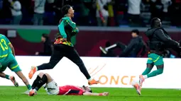 Senegal sekali lagi menunjukkan superioritasnya atas Mesir di level kontinental. Mengulang duel final Piala Afrika 2021, Singa Teranga kembali menundukkan The Pharaohs dengan skor tipis 1-0 demi mengamankan tempat di partai puncak Piala Afrika 2025, Kamis (15/1/2026) dini hari WIB. (AP Photo/Mohamed Bounaji)