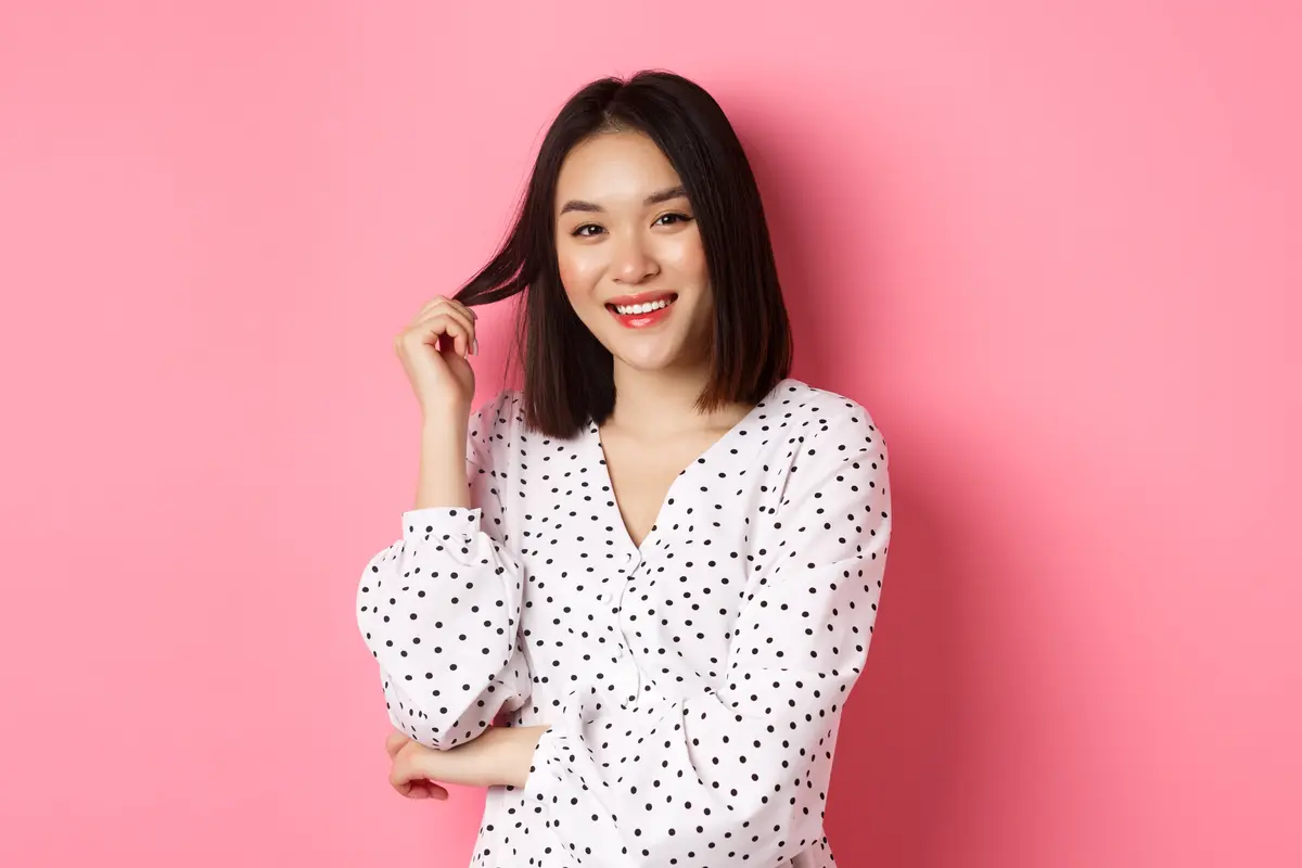 wanita oktober pink