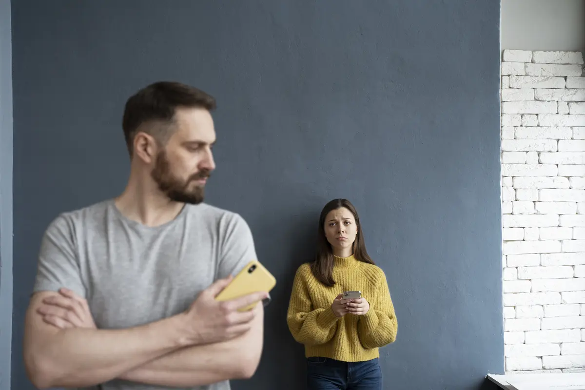 Ilustrasi pasangan kekasih, marah, silent treatment