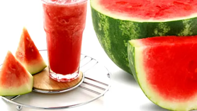 [Bintang] 15 Alasan Mengapa Buah Semangka Gak Pernah Salah