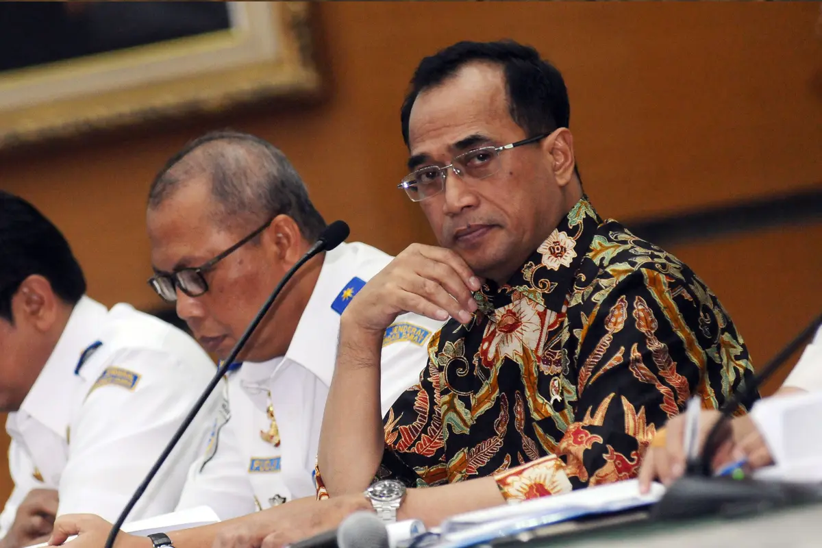 20161206-Menhub Budi Karya Paparkan Kesiapan Angkutan Jelang Natal 2016 dan Tahun Baru 2017-Jakarta