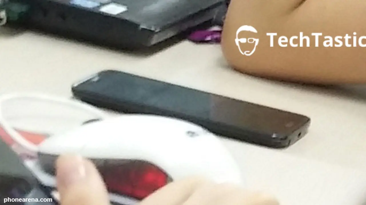 lg-g2-130708b.jpg
