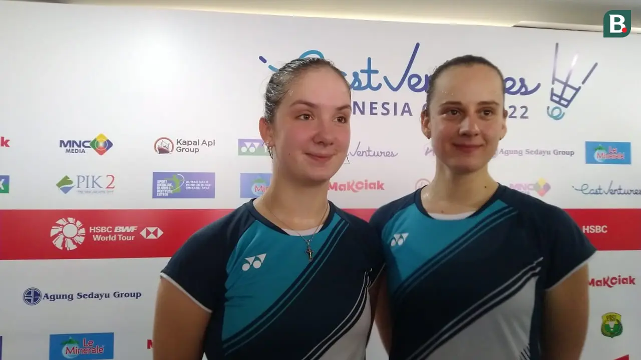 Mariia Stoliarenko/Yelyzaveta Zharka
