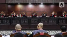 Mahkamah Konstitusi (MK) menggelar sidang uji materiil Undang-Undang nomor 28 tahun 2014 tentang Hak Cipta di Gedung Mahkamah Konstitusi, Jakarta, Kamis (10/7/2025). (Liputan6.com/Herman Zakharia)