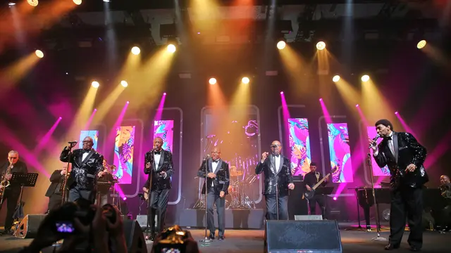 The Temptations Revue feat Glenn Leonard