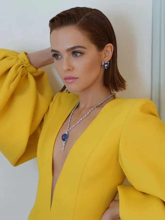 Zoey Deutch/Instagram @ Gregoryrussellhair