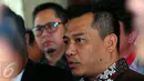 Penyanyi dan anggota DPR RI Anang Hermansyah usai menemui Jaksa Agung, HM Prasetyo di Kejaksaan Agung, Jakarta, Rabu (17/6/2015). Kedatangan Anang dan anggota PAPRI untuk menyuarakan gerakan anti pembajakan. (Liputan6.com/Faisal R Syam)