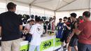 Ada stand legenda MotoGP Valentino Rossi di Sirkuit Mandalika.
Stand Valentino Rossi tersebut terletak di area Inner Circle tepatnya atau sebelah selatan BNI Mandalika Music Vibes. (Bola.com/Yus Mei Sawitri)