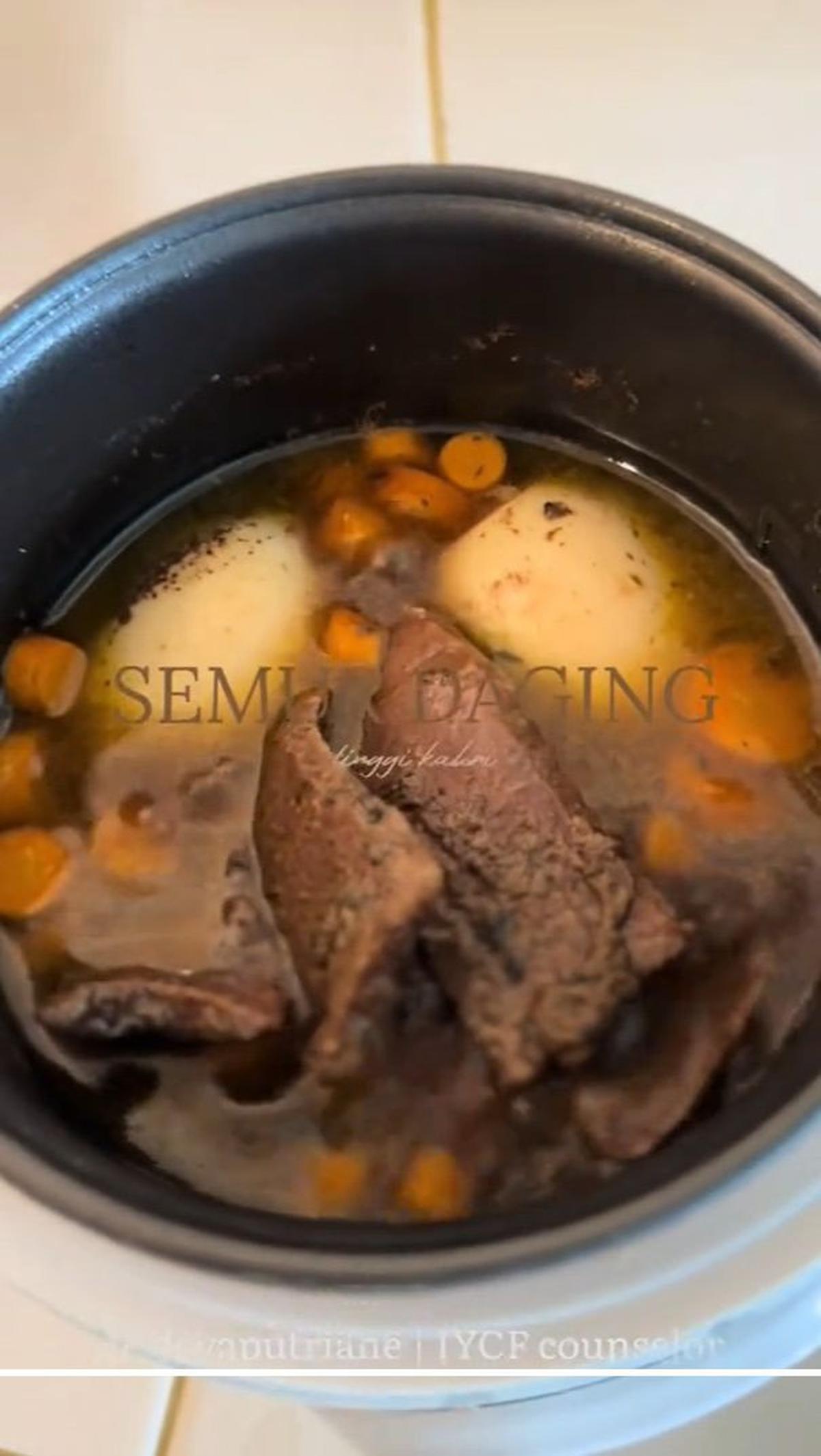 6. Semur Daging