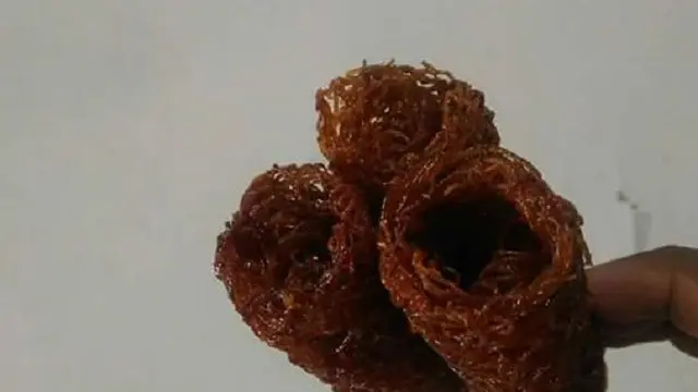 Kue Bannang-bannang atau nennuk-nennuk (Liputan6.com/ Eka Hakim)