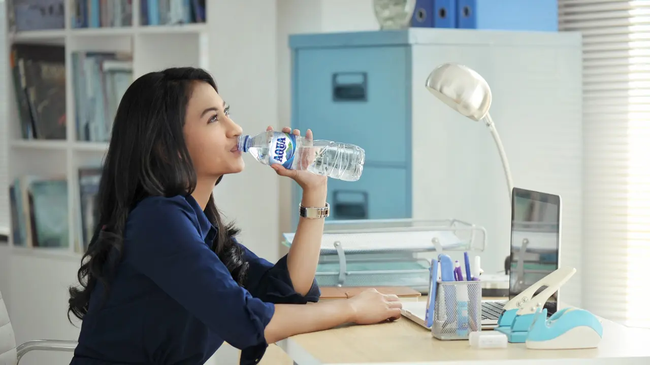 Minum Air Minera