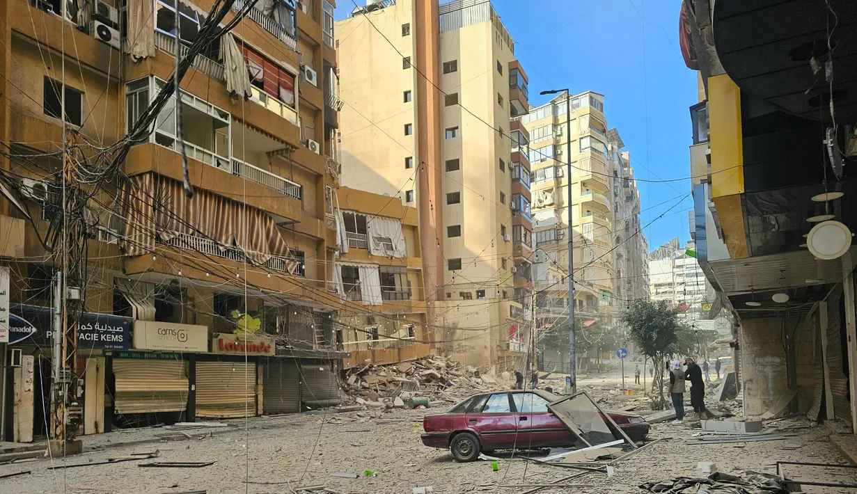 Militer Israel mulai melancarkan agresi udara di Lebanon sejak akhir September 2024 lalu yang menarget kelompok Hizbullah. (Foto oleh AFP)